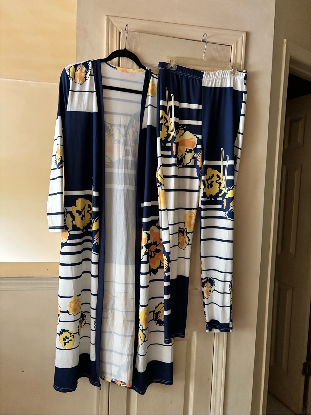 Women’s Navy and Yellow Floral Coordinate Set Robe & Pants